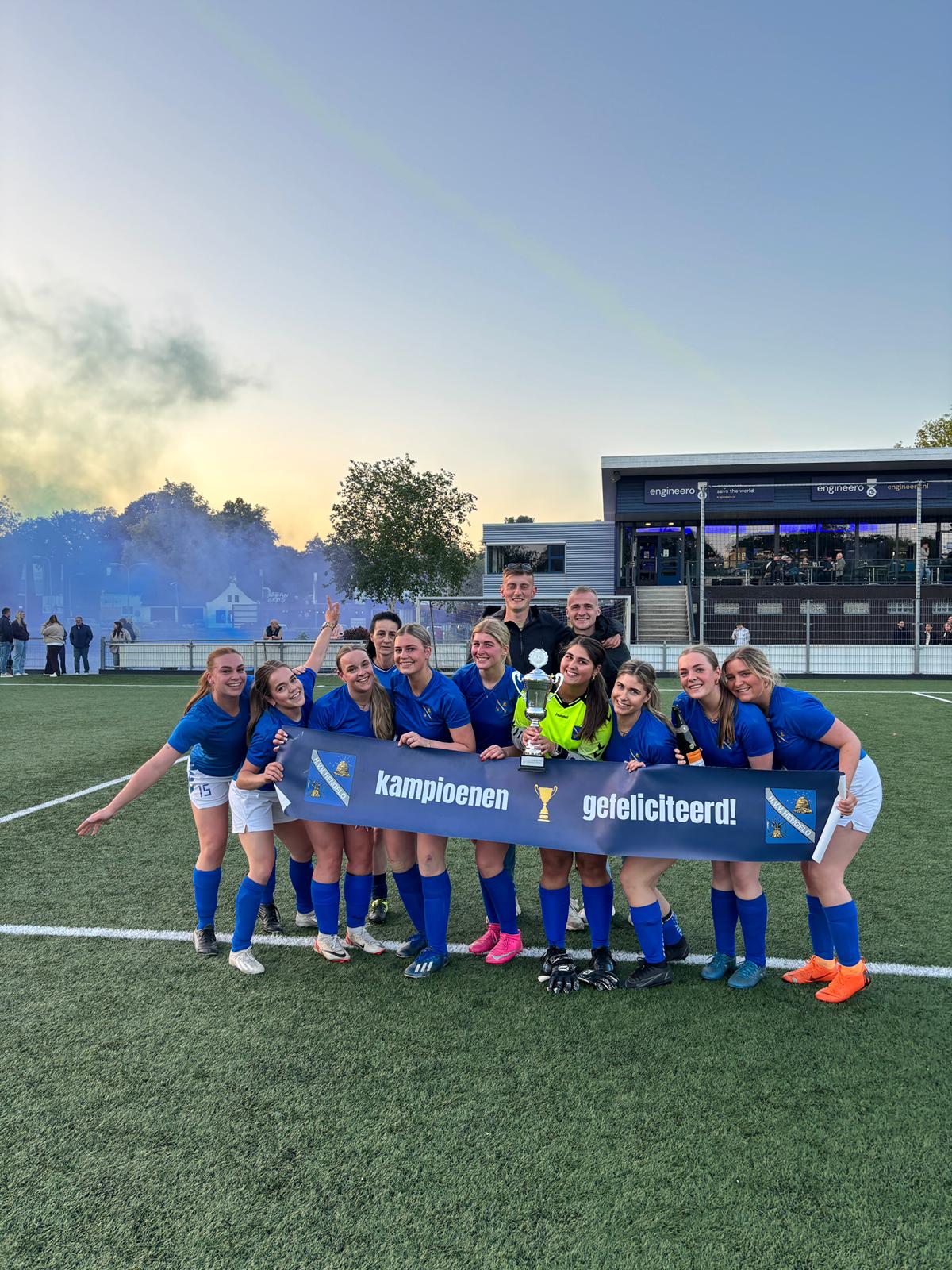 Dames HVV Hengelo VR18+1 KAMPIOEN