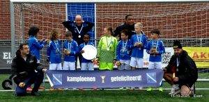 JO10-1 KAMPIOEN 3