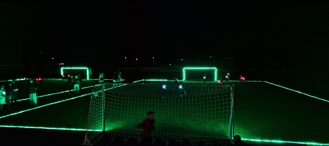 Terugblik op het eerste HVV Hengelo &quote;Glow in the Dark&quote; Voetbaltoernooi