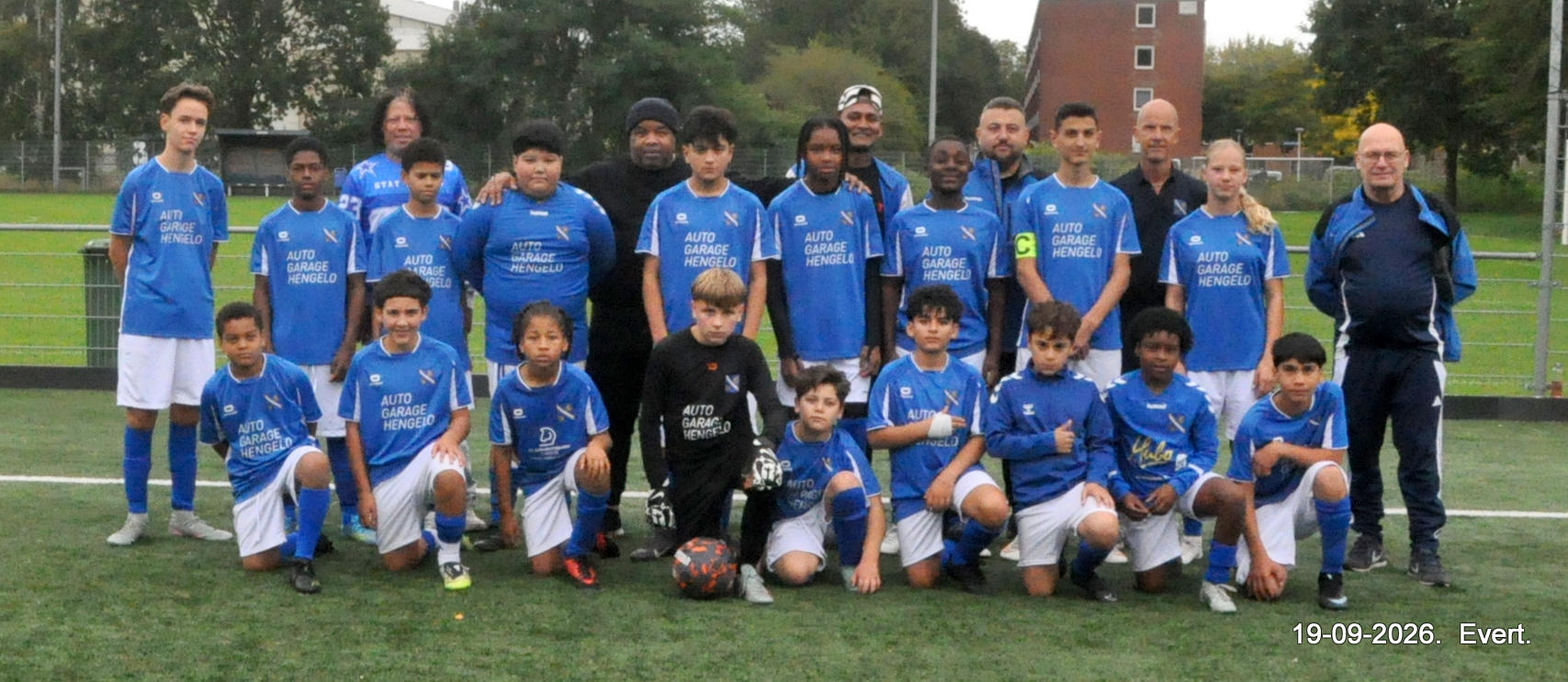 Wedstrijdverslag 💙⚽ HVV Hengelo O14-1 knalt naar een overtuigende 10-1 overwinning! ⚽💙